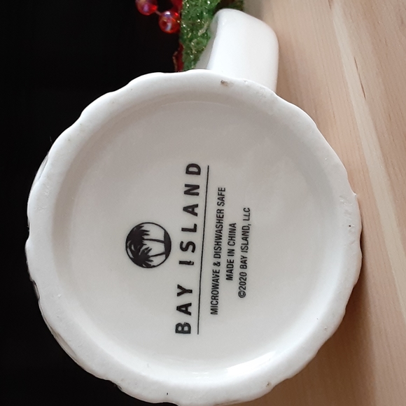 Bay Island 2020 White Cable Knit Textured Coffee Mug 12 oz - Picture 4 of 5